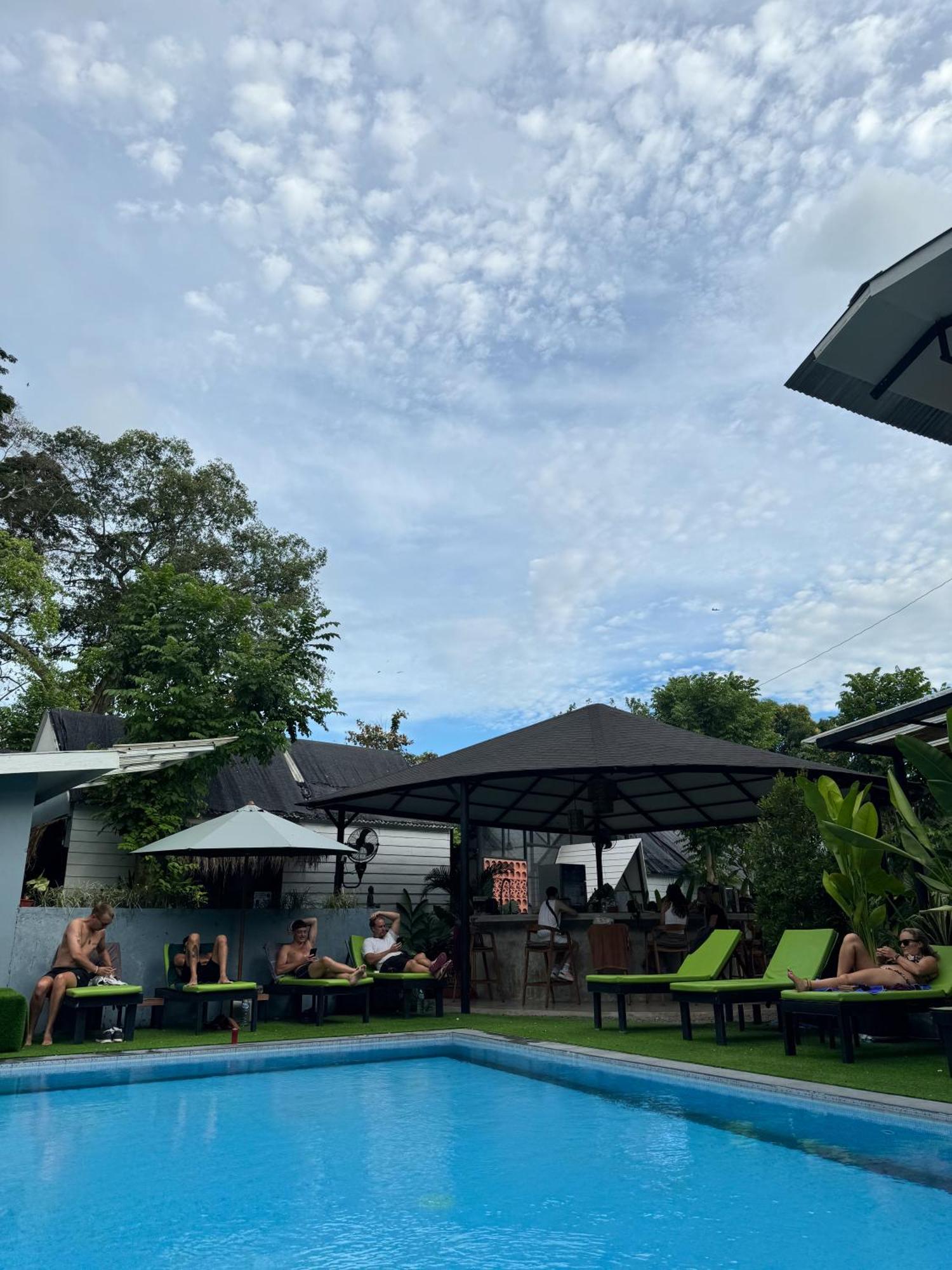 The Jungle Hostel Canggu Eksteriør bilde