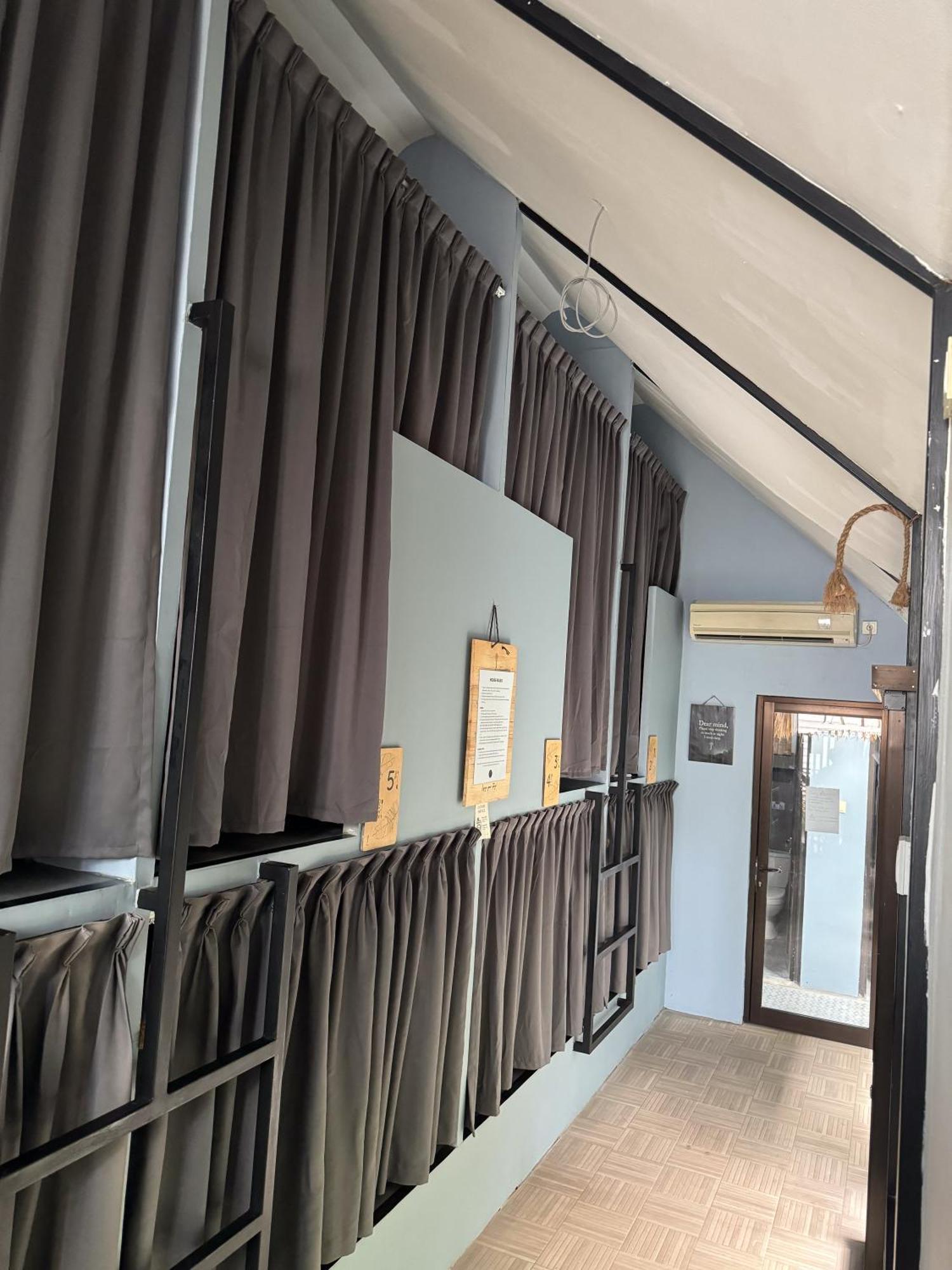 The Jungle Hostel Canggu Eksteriør bilde